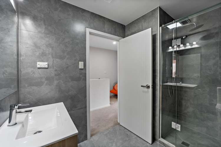 8 Paina Crescent Massey_16