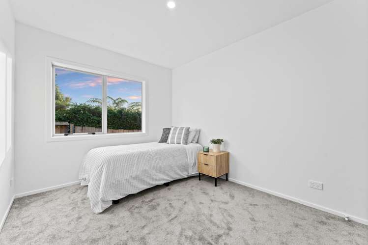 23b Woodglen Road Glen Eden_18