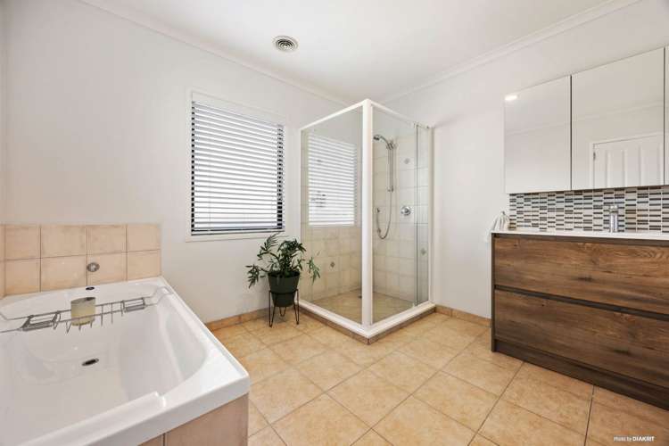 4A West Hoe Road Orewa_10