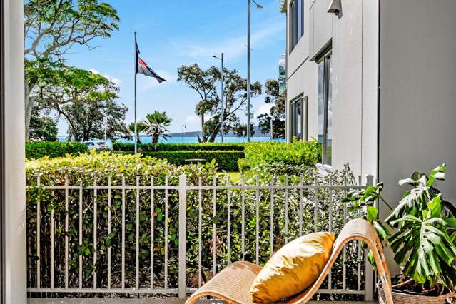 Waterfront Paradise in Kohimarama