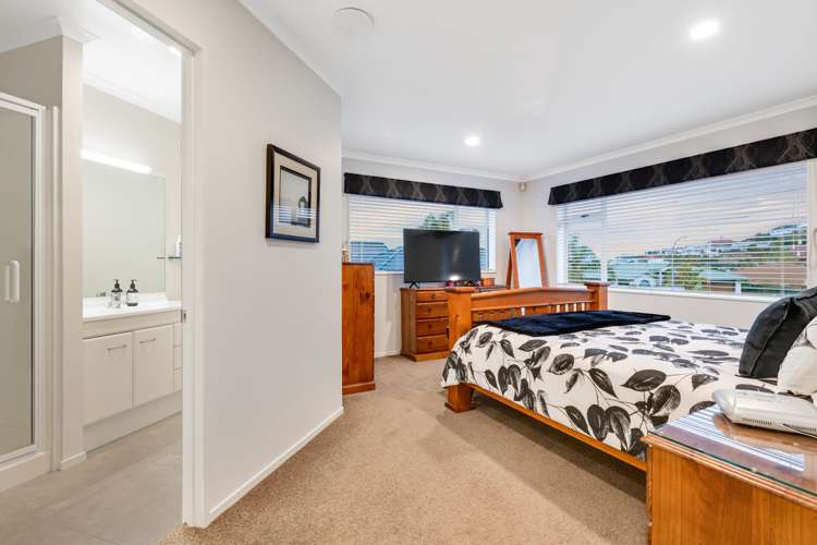 14 Astor Place Orewa_27