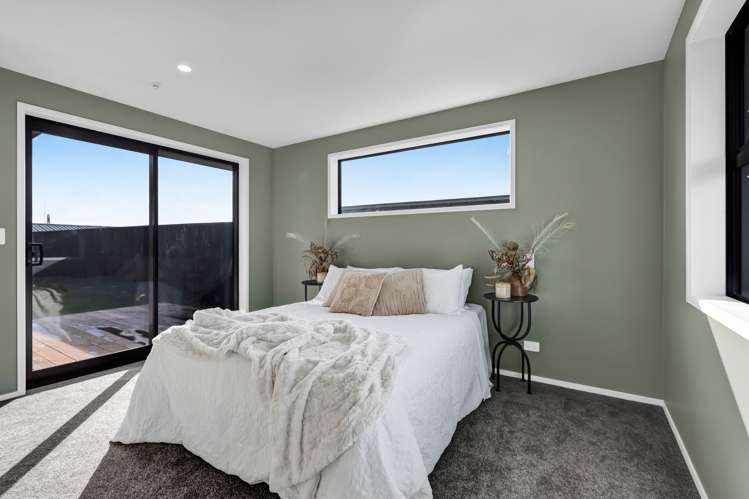 6 Oliver O'Leary Way Westown_14