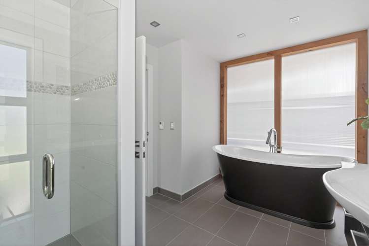 28 Sam John Place Lake Hawea_17