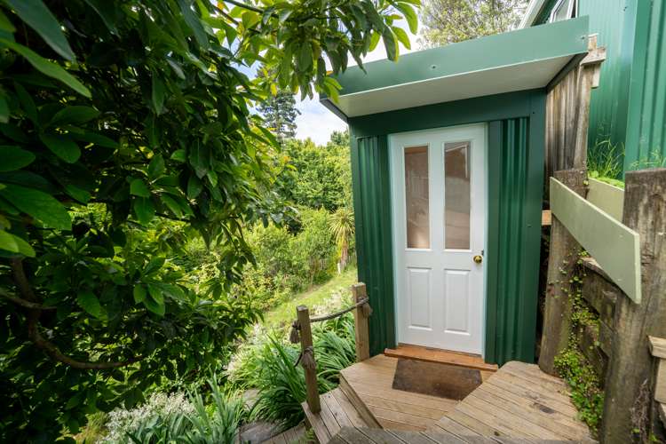 2/179 Princes Drive Britannia Heights_23