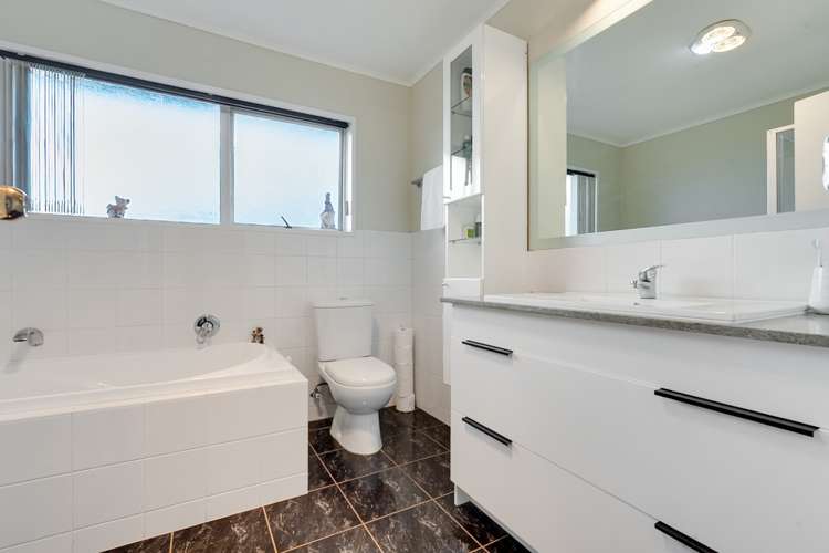 6 Chichester Drive Rosehill_12