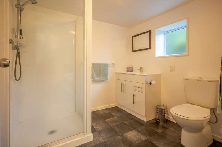 37 Penlington Place Akaroa_5