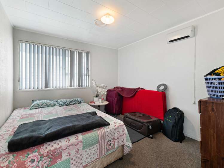 14 Gambare Place Wattle Downs_12