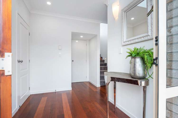 26b Eastern Beach Road Eastern Beach_17