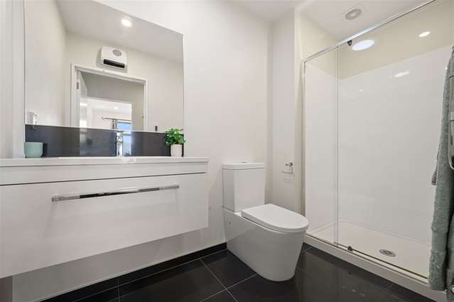 103 Faringdon Boulevard Rolleston_4