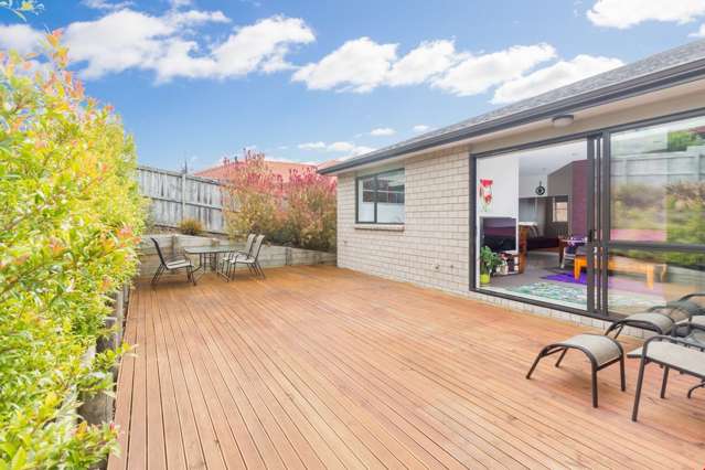 22 Leafield Crescent Henderson_3