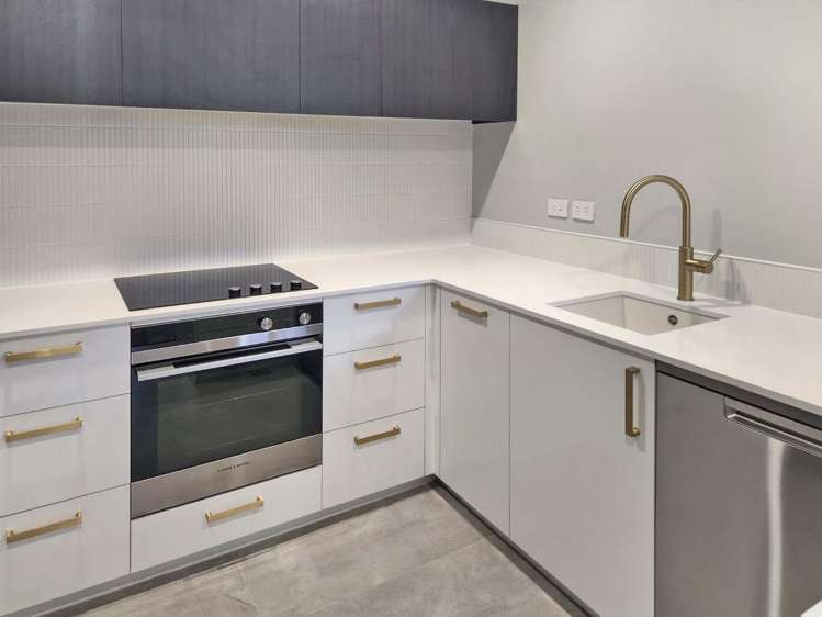 G01/157 Waterloo Road 10609_3