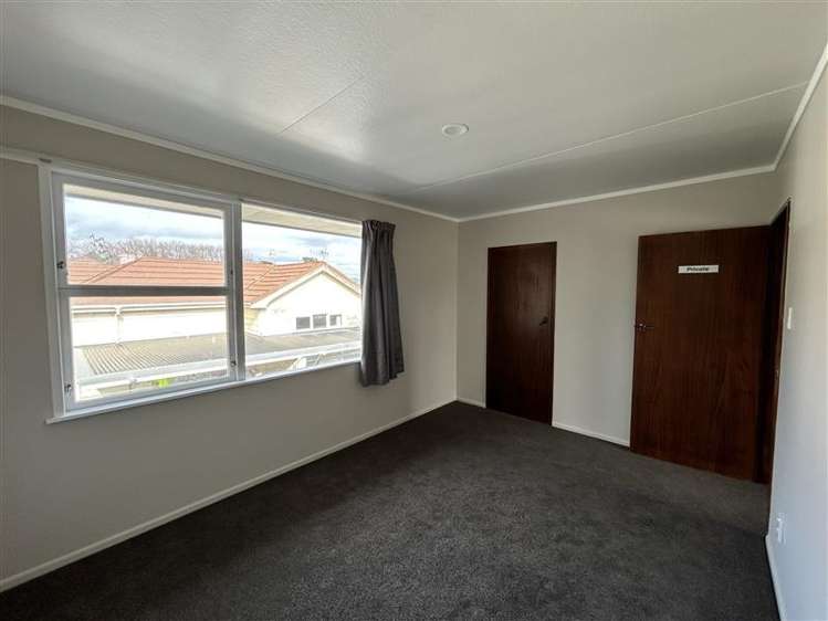 2/88 Victoria Avenue 10930_2