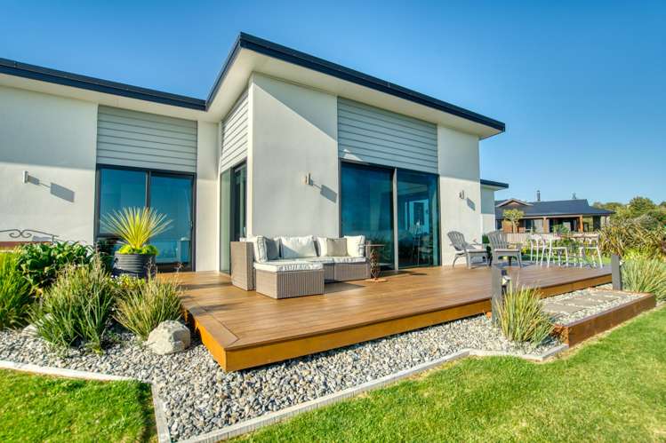 14 Tasman View Road Paroa_2