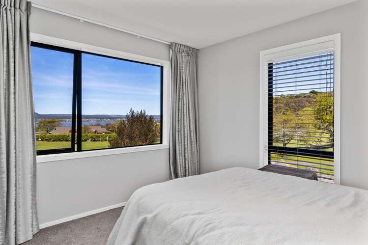 28 Te Moenga Park Acacia Bay_32