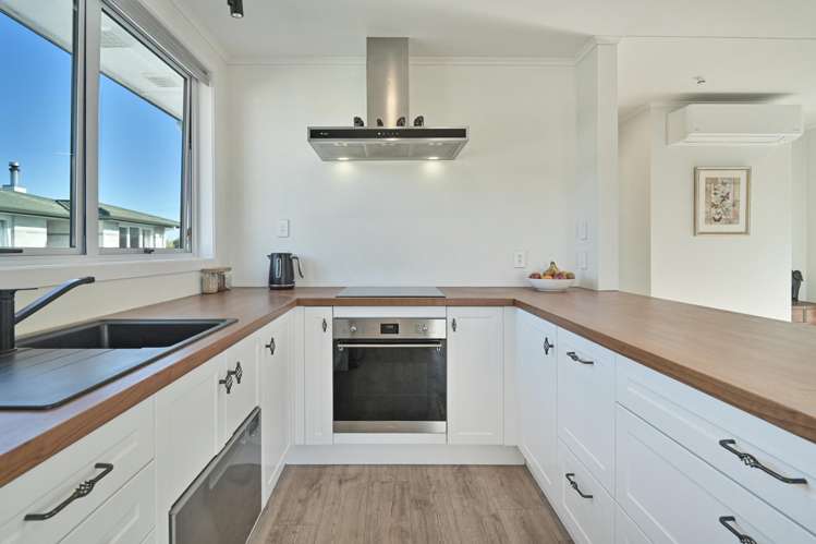 45 Elliott Crescent Havelock North_10