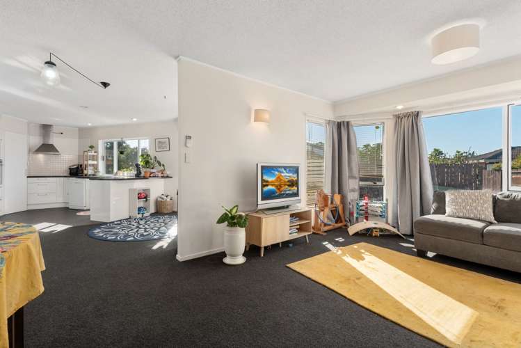 7b Marwood Place Mount Maunganui_11