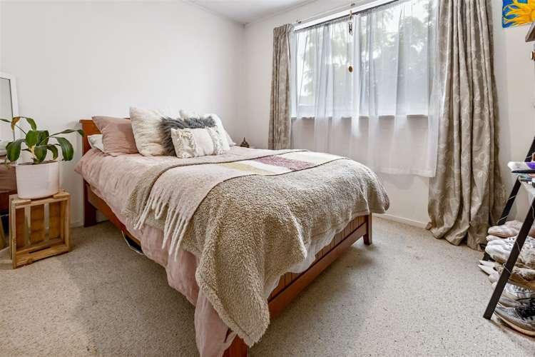 1/63c Colwill Road Massey_2