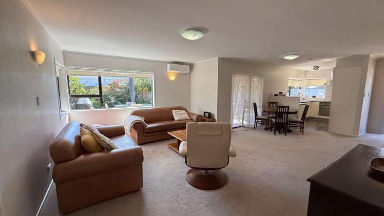 112A The Circle Manly_1