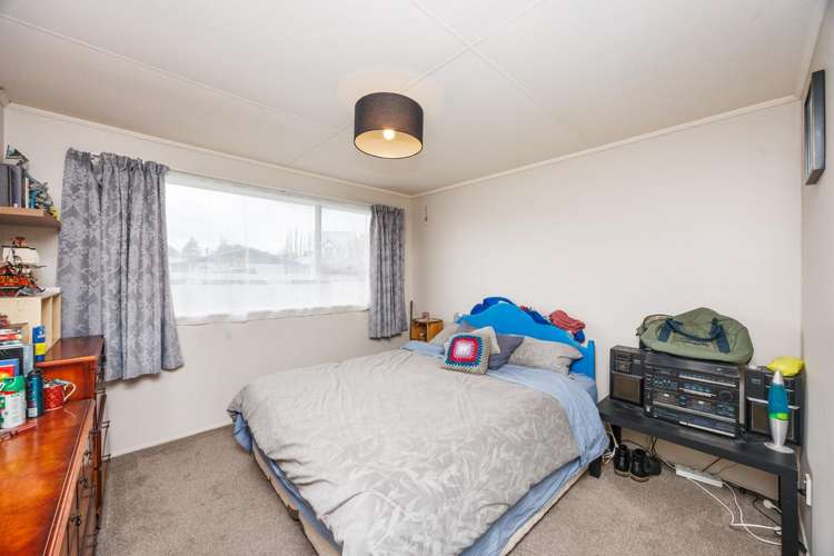 29 Ferndale Place Feilding_13