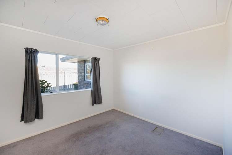 8 Brown Street Foxton_23