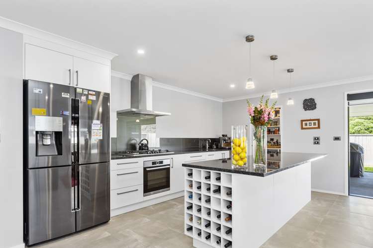 67 Awatira Drive Papamoa_4