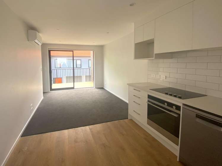 8/3234 Great North Road 1732_6