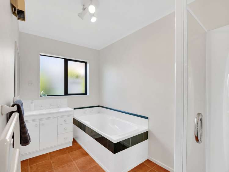 86 Roydon Drive Templeton_24