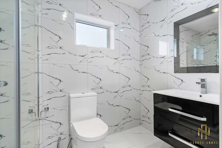 6 Matahae Drive Flat Bush_17