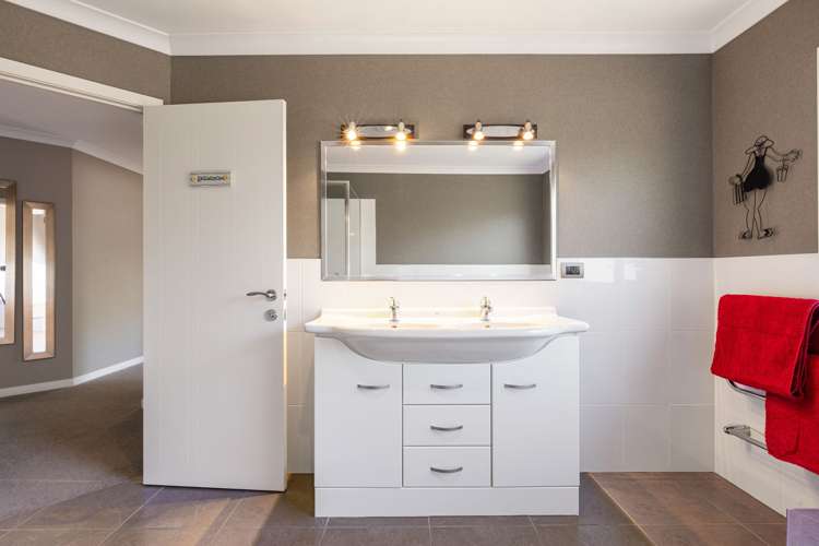 20 Gibbston Close Huntington_21