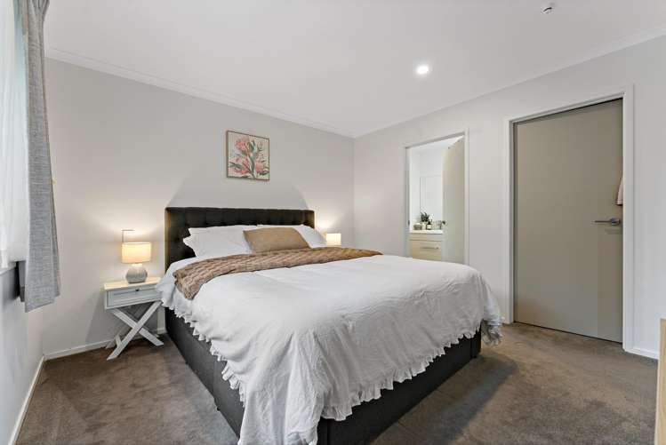 44 Metoriti Crescent_4