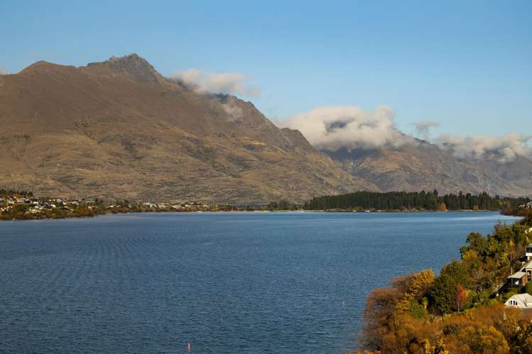 36 Perkins Road Queenstown Hill_32