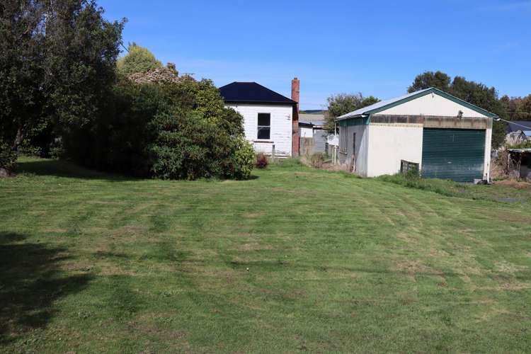 5 Clark Street Owaka_11