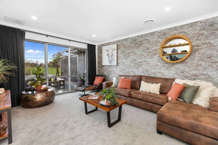 15 Shadbolt Drive Leamington_7