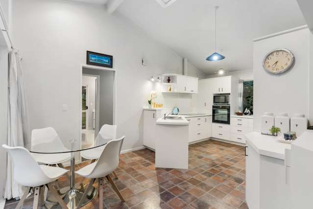 2/3 Tiri View Place Torbay_3