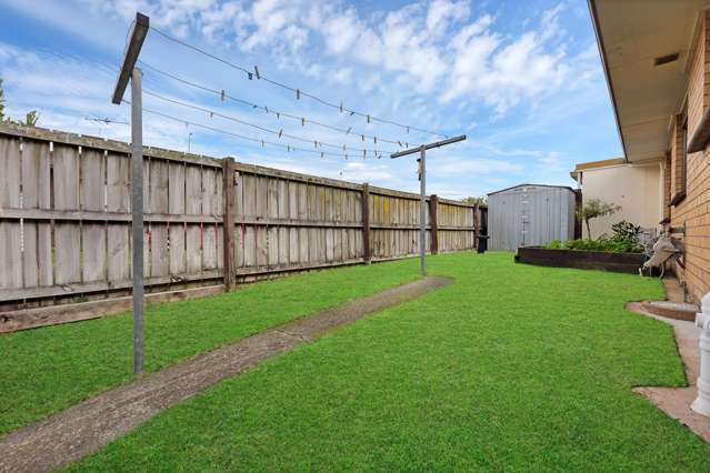 2/10 Duke Street Papakura_2