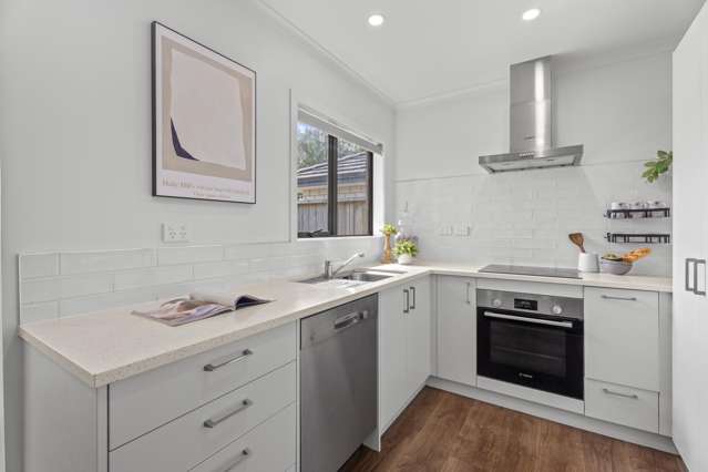 4/8 Keitha Place Glenview_3