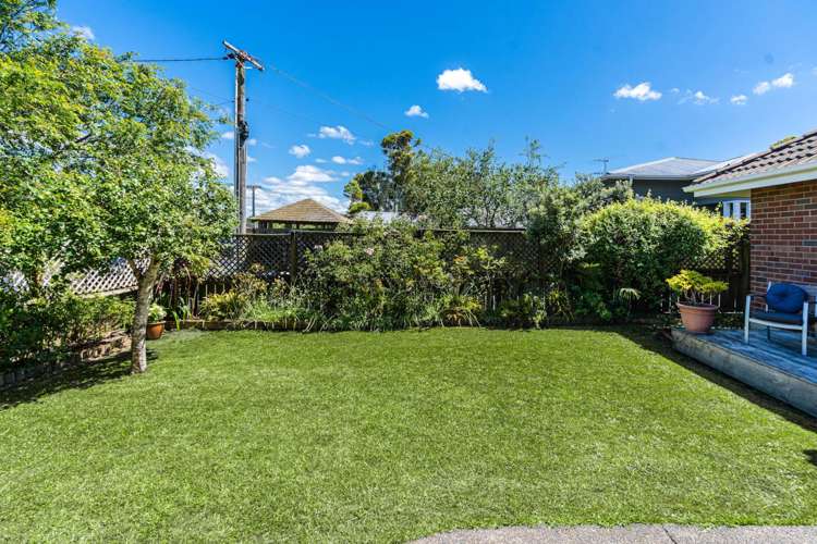 4/4 Fraser Road Narrow Neck_18