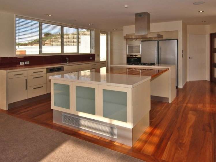 2 Teviotdale Way Richmond Hill_14