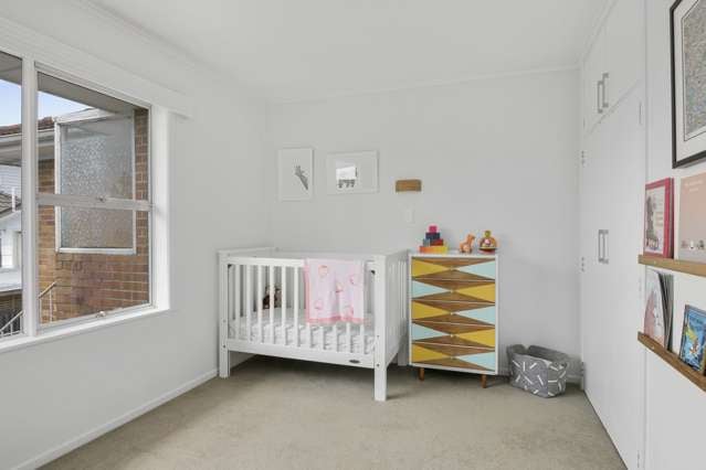 2/230 Queens Road Panmure_4