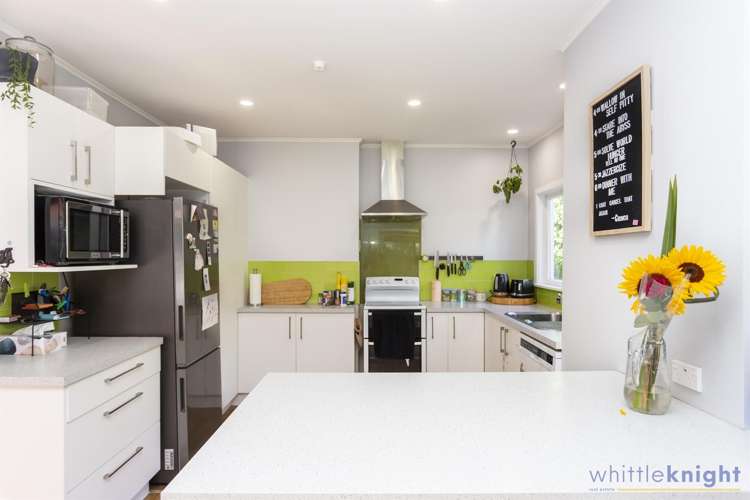 422 Yaldhurst Road Russley_5