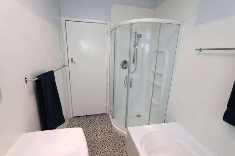 481 West Street Allenton_15