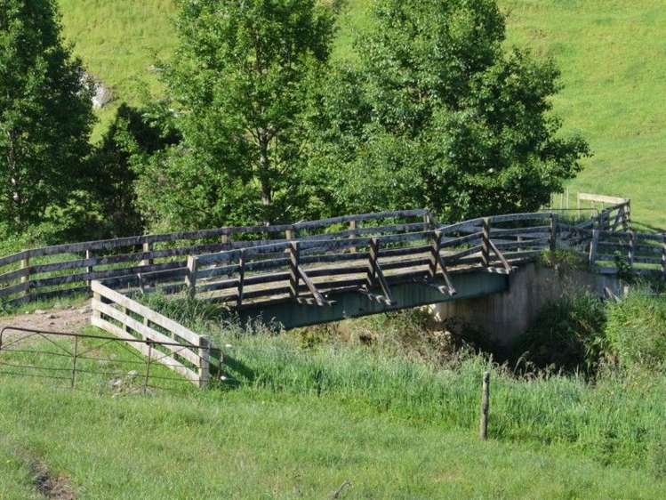 1035 Bayley Road Wharepuhunga_13