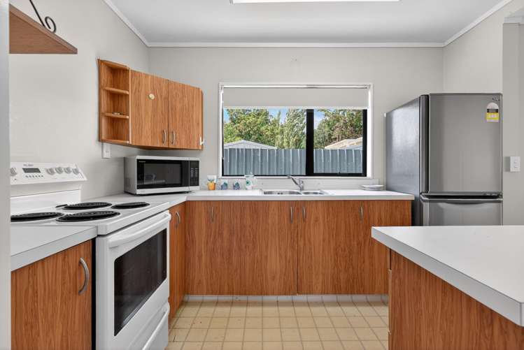 13C Gibbs Crescent Wainuiomata_9