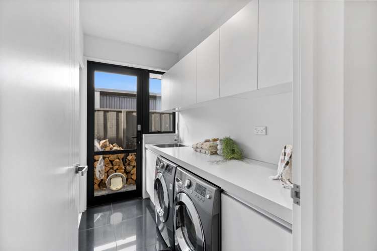 8 Chimera Street Pegasus_27