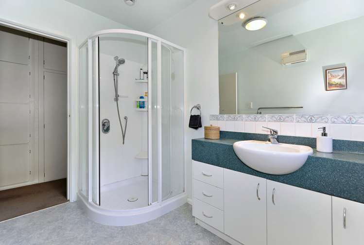 25 Zephyr Terrace Governors Bay_13