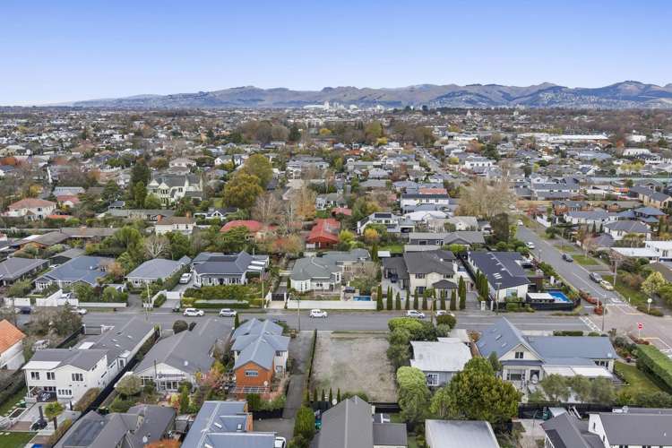 87 Hawthorne Street_5