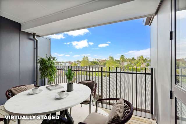 Spacious 2 Bedroom Apartment with City Views!!