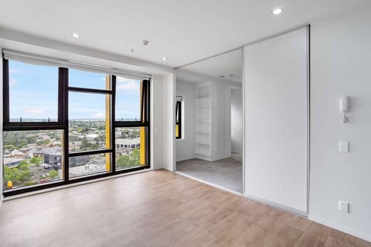 1009/20 Mccrae Way New Lynn_15