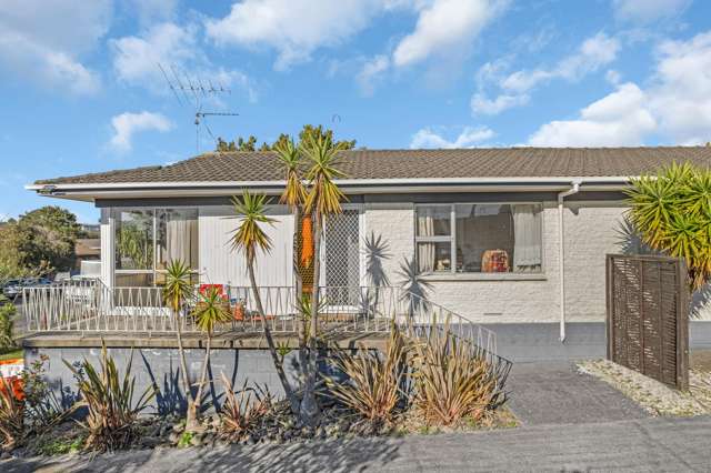 1/50 Stanniland Street Sunnyhills_1