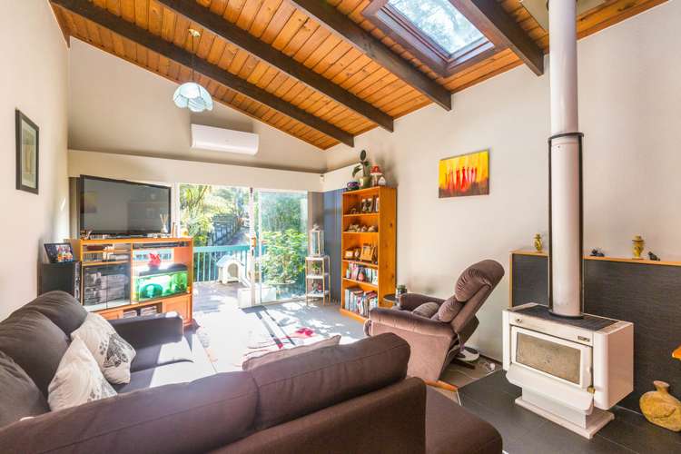 15 Karapiti Place Glen Eden_3